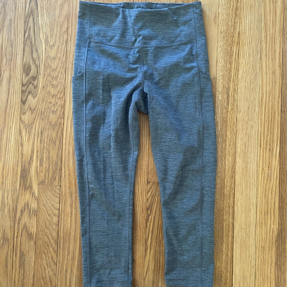 Athleta Ultimate Stash Pocket Capri. Size small.